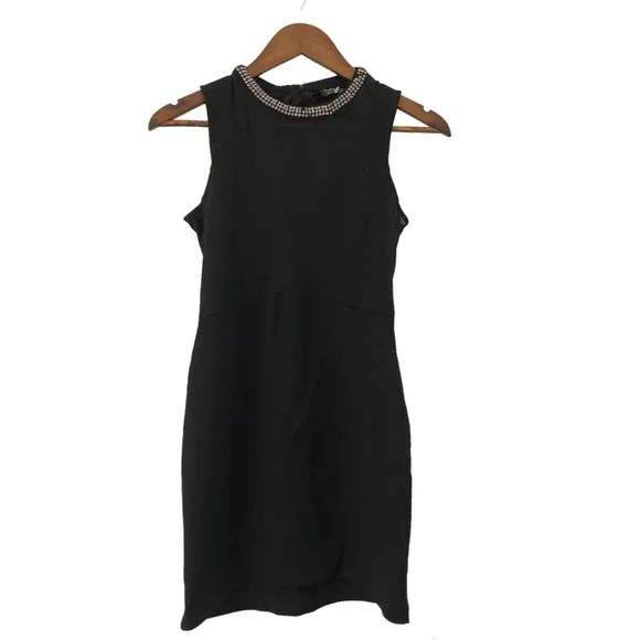 knee length dresses for ladies Rent Topshop Faces Print Mesh Cut Out Midi Dress In Mono main image 0